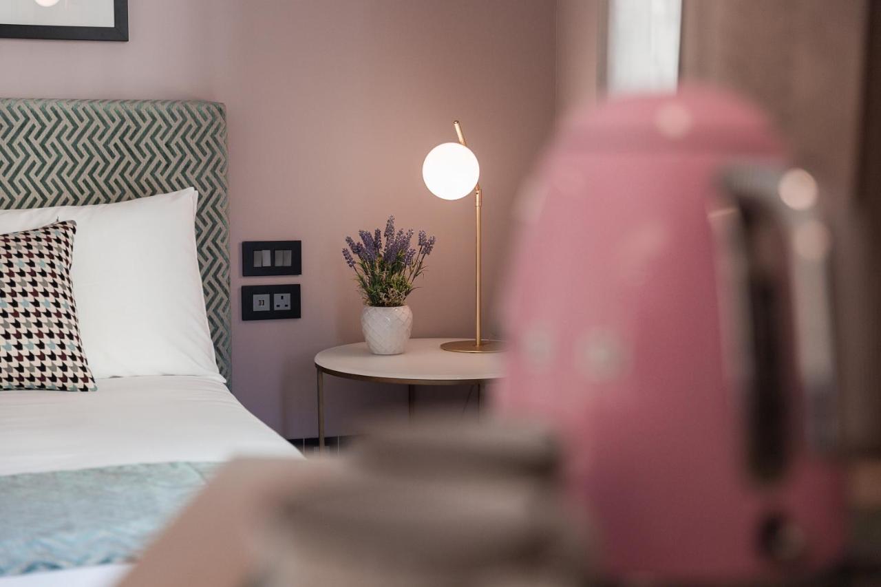 123 Mainstreet Boutique Hotel Saint Julian's Екстериор снимка