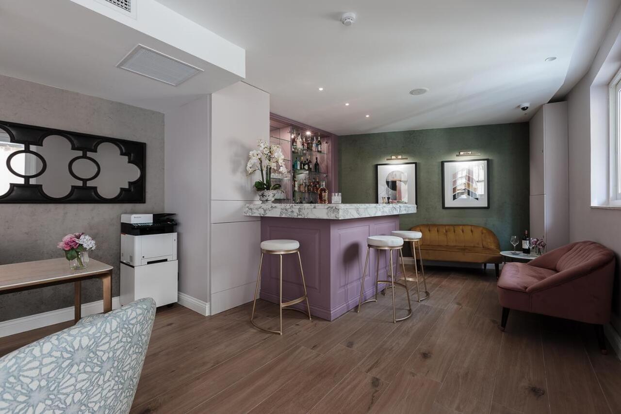 123 Mainstreet Boutique Hotel Saint Julian's Екстериор снимка